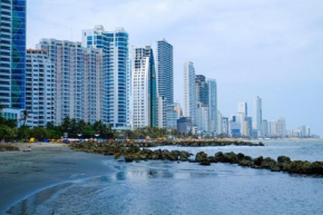 E2TL APARTAMENTO BASICO CERCA AL MAR CON AIRE ACONDICIONADO Y WIFi PARA 4 PERSONAS